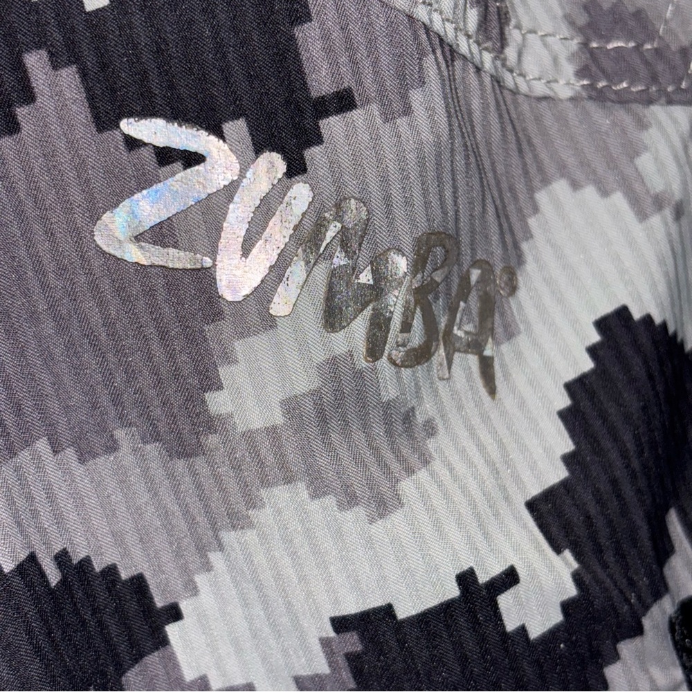 Zumba Fitness Camouflage Joggers with Pink Waistband Women’s small - Picture 4 of 9